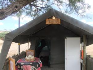 Desert Game Farm & Tented Lodge, Khomashochland, En Route to Sossusvlei