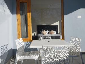 Nomad Bed & Breakfast