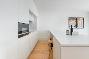 Door 65 - Historical Center Apartments