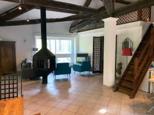 Maisons de vacances Batisse le Moulinage du Luol avec parc arbore : photos des chambres