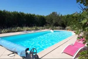 Studio Tourterelle Lou Magnan Grospierres étage - Chandolas