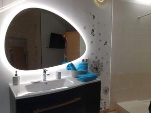 Maisons de vacances La maison des galeries classe 4 etoiles : photos des chambres