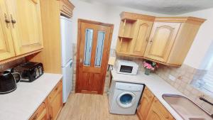 Rose Villa- Great For Long & Short Stays!!!