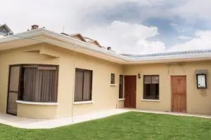 Comfortable & Sunny House in La Paz - Pacollo