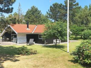 6 person holiday home in Rødby