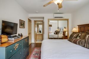 Luxurious 3 bedroom 3 bath condo! condo