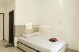 Radja Homestay Mitra RedDoorz - Pulupanda