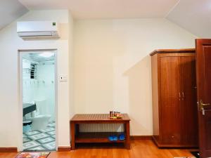 Khách sạn Hưng Việt (Măng Đen)