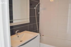 Appartements Grand et beau T5 spacieux : photos des chambres
