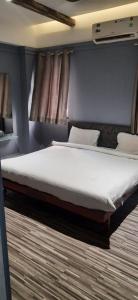 Hotel Ashirwad, Solapur