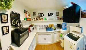 Popeyes Hostel Patong