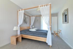 B&B / Chambres d'hotes Maison d'Hotes Sainte Hune Chambres : Suite 1 Chambre