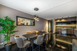 Superior Apartment Marangun