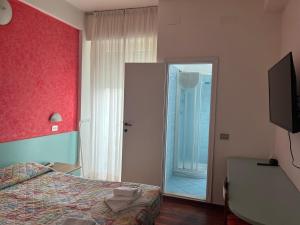 Basic Double Room room in Hotel Senior