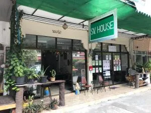 SV. HOUSE - 梭桃邑