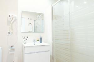 Apartamento con encanto en patio sevillano (203)