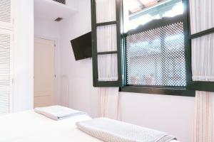 Apartamento con encanto en patio sevillano (203)