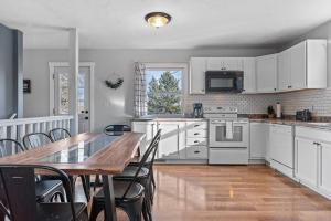 Family Friendly-Foosball Table-Pac-Man Arcade