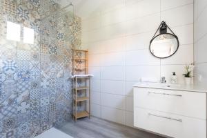 Las Latas del Almendro 1