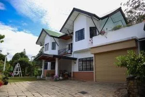 Hill Crest Holiday Bungalow - Kadurugamuwa