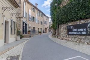 Maisons de vacances Mougins Collection - Magnifique maison au Coeur du Vieux Village de Mougins, vue sur les Alpes du Sud : photos des chambres