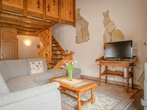 Apartment Heida A 4 by Interhome