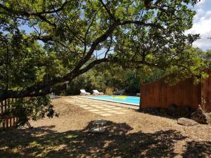 Maisons de vacances Maison de caractere dans Luberon avec piscine : photos des chambres