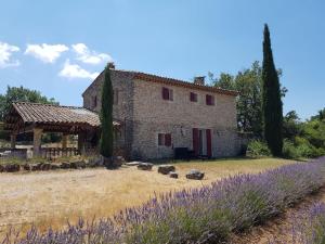 Maisons de vacances Maison de caractere dans Luberon avec piscine : photos des chambres