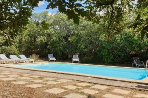 Maisons de vacances Maison de caractere dans Luberon avec piscine : photos des chambres