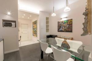 Stylish four bedrooms apartment - Florence center