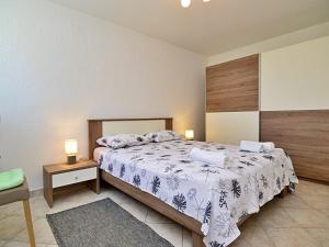 Apartment Kira by Interhome 
