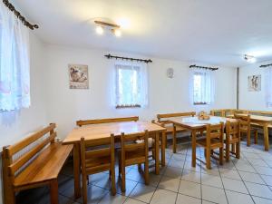 Holiday Home Zlatá Olešnice 122 by Interhome
