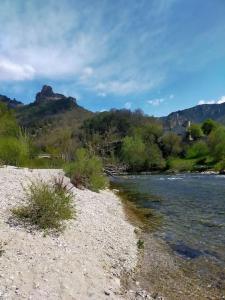 Maisons de vacances GITE L'ALOUETTE - MOSTUEJOULS : photos des chambres