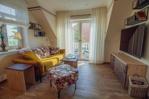 Up Besöök - Rapsblüte mit Infrarotsauna