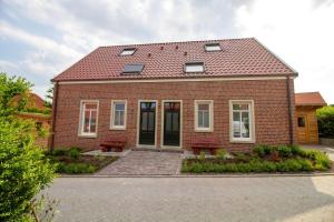 Up Besöök - Rapsblüte mit Infrarotsauna