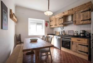 Casa Arroio by Portucasa