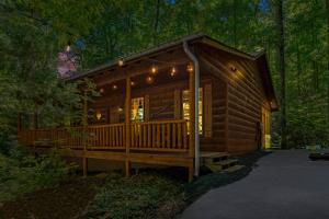 Dreamy Cabin & Outdoor Oasis! Mins to Nat'l Park! - 3hvězdičkové hotely ve městě Townsend