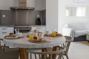 White Villa Milos
