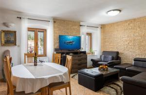 Holiday Home By The Sea--Bougainvillea 