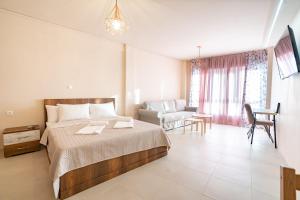 Monastiraki metro station studio for 4 pers by MPS