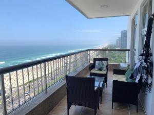 Apart hotel em frente à praia da Barra da Tijuca, vista total para o mar