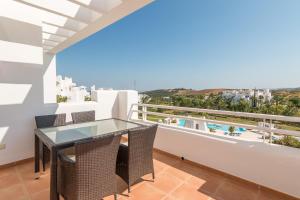 2214-Modern apt with private beach