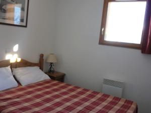 Appartement 6 pers avec balcon sud, proche pistes et commerces, animaux acceptés, wifi gratuit - FR-1-636-8