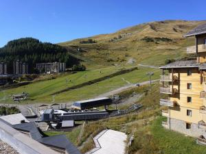 Studio cosy pour 2 avec parking, balcon, piscine à Orcières, sur les pistes! - FR-1-636-58