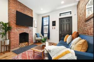 HostWise Stays - The Lodi - Lower Lawrenceville, Beautiful!