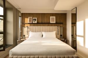 Hotels Hotel Dame des Arts :  Chambre Signature avec Terrasse