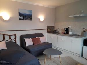 Studio Vue Val dAzun dans Villa historique "Victoria"