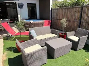 Maison 100m2 - Jaccuzzi, Jardin, 10 min plages - 圣让德韦达