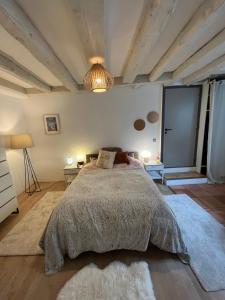 Sejours chez l'habitant Good Vibes : Chambre Double avec Salle de Bains Privative