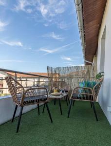 Appartements Splendid T2 Piscine en ete avec terrasse, Airbus et Aeroport : photos des chambres